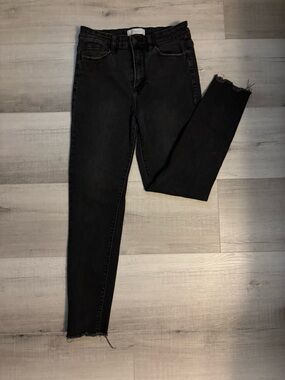 VERVET Black Raw Hem Skinny Jeans Size 29 High Rise Ankle